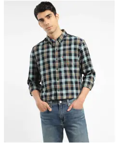 Men's Checkered Spread Collar Shirt