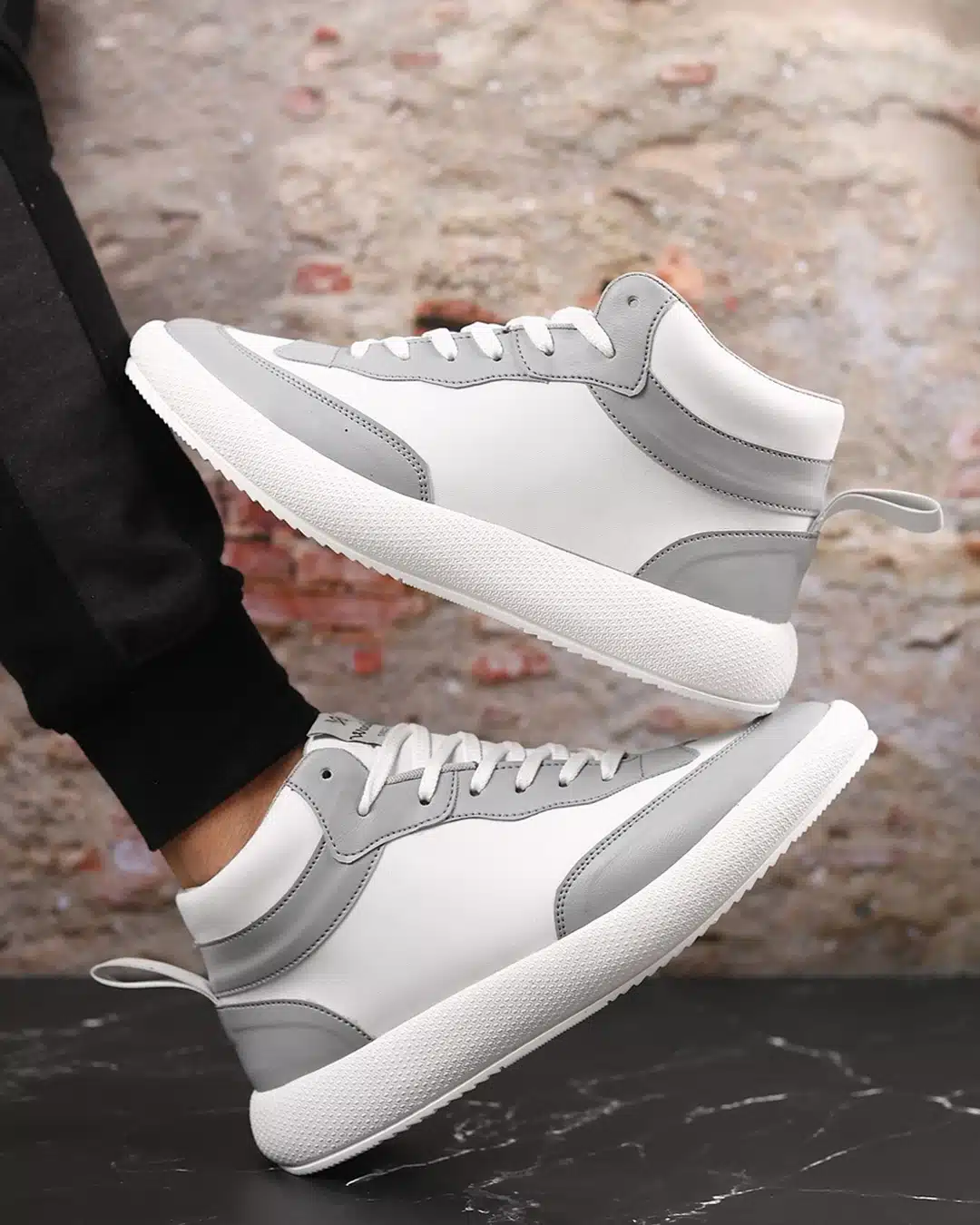 men-s-grey-white-color-block-sneakers-630805-1706683492-1